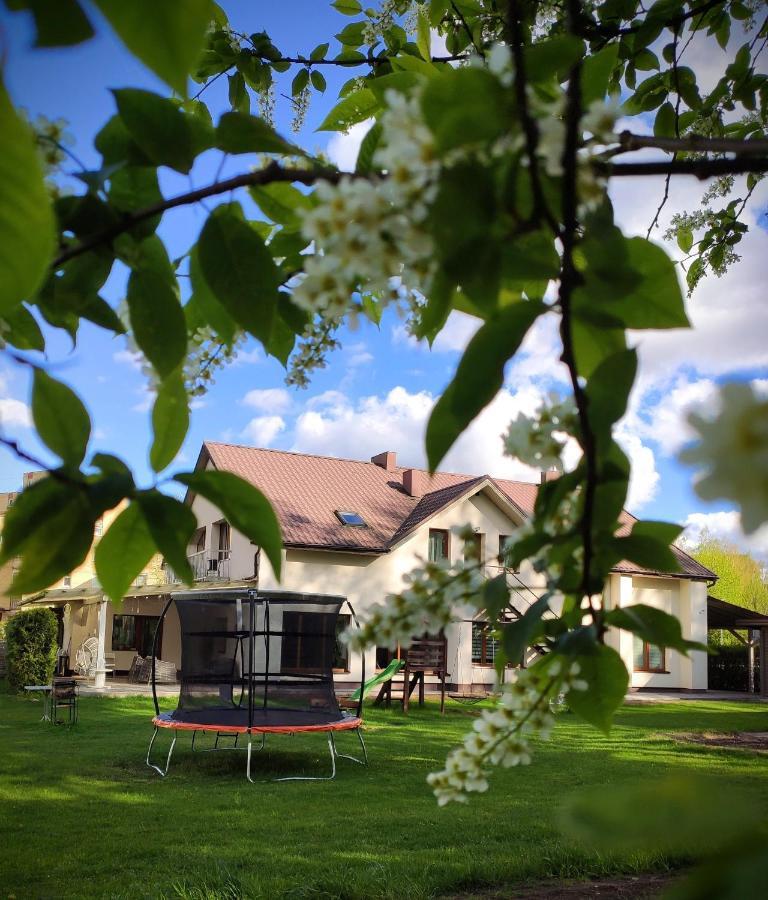 ホテル Family House ドルスキニンカイ エクステリア 写真